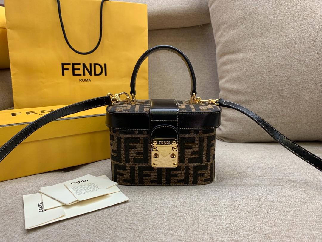 FENDI 芬迪 vintage 盒子 大容量 棕色FF图案 17x12x9cm 黑色 8002 