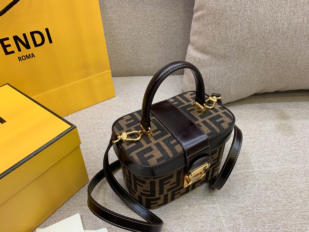 FENDI 芬迪 vintage 盒子 大容量 棕色FF图案 17x12x9cm 棕色 8002 