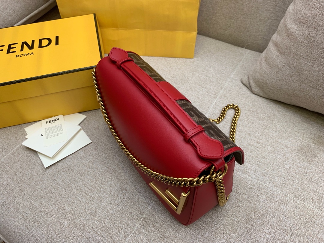 Fendi 芬迪现货 双面手提包 金属 F 图案 肩背斜跨手提 布压制对版面料 饰有棕色 FF 主题图 27x16x8cm-原单站_原单包包工厂货源 Fendi 芬迪现货 双面手提包 金属 F 图案 肩背斜跨手提 布压制对版面料 饰有棕色 FF 主题图 27x16x8cm