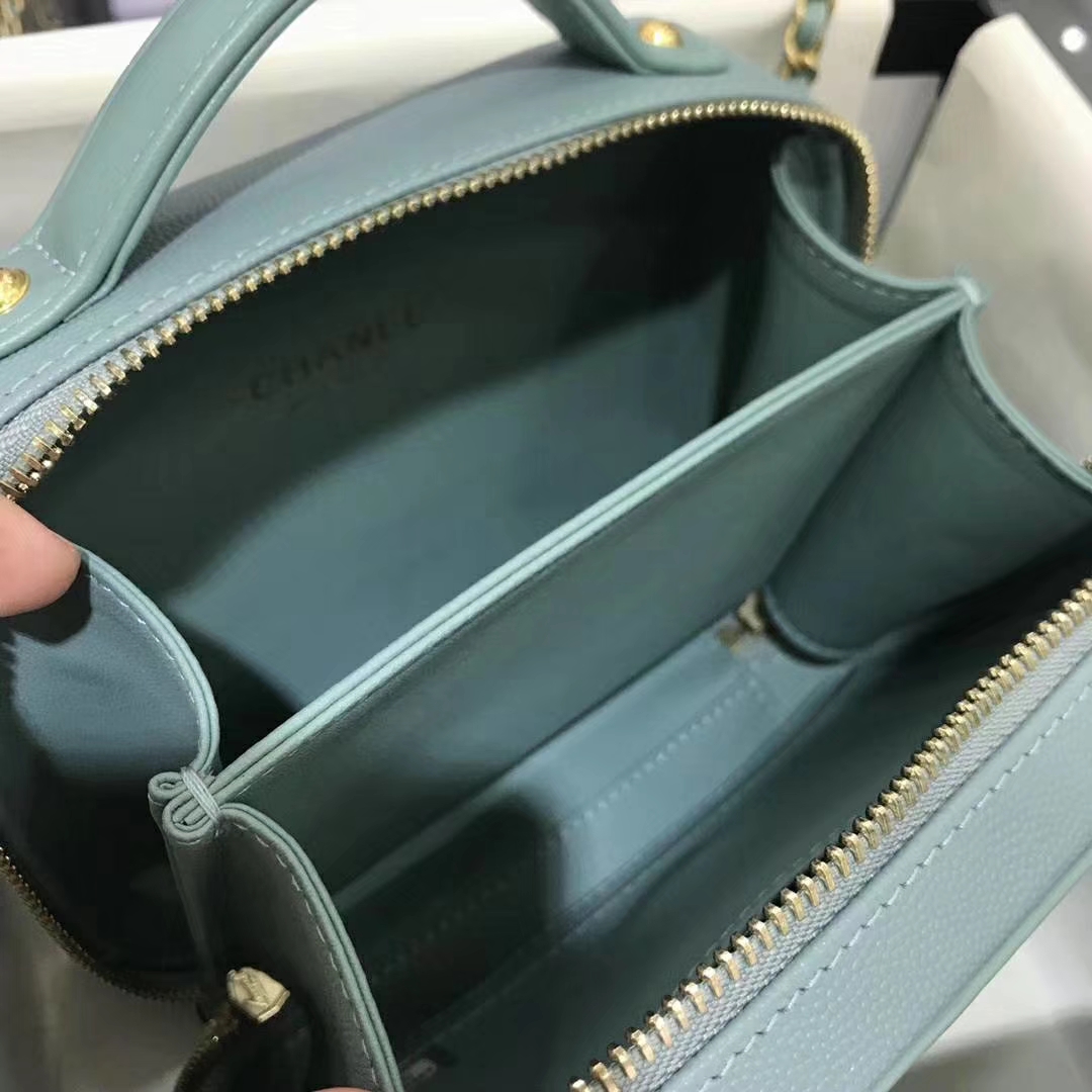 Chanel 香奈儿 化妆包 17cm 原厂皮小鱼子酱 薄荷绿