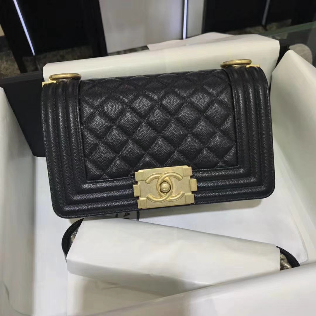 Chanel 香奈儿 Leboy 系列  20cm 原厂皮小鱼籽酱 黑色 沙金