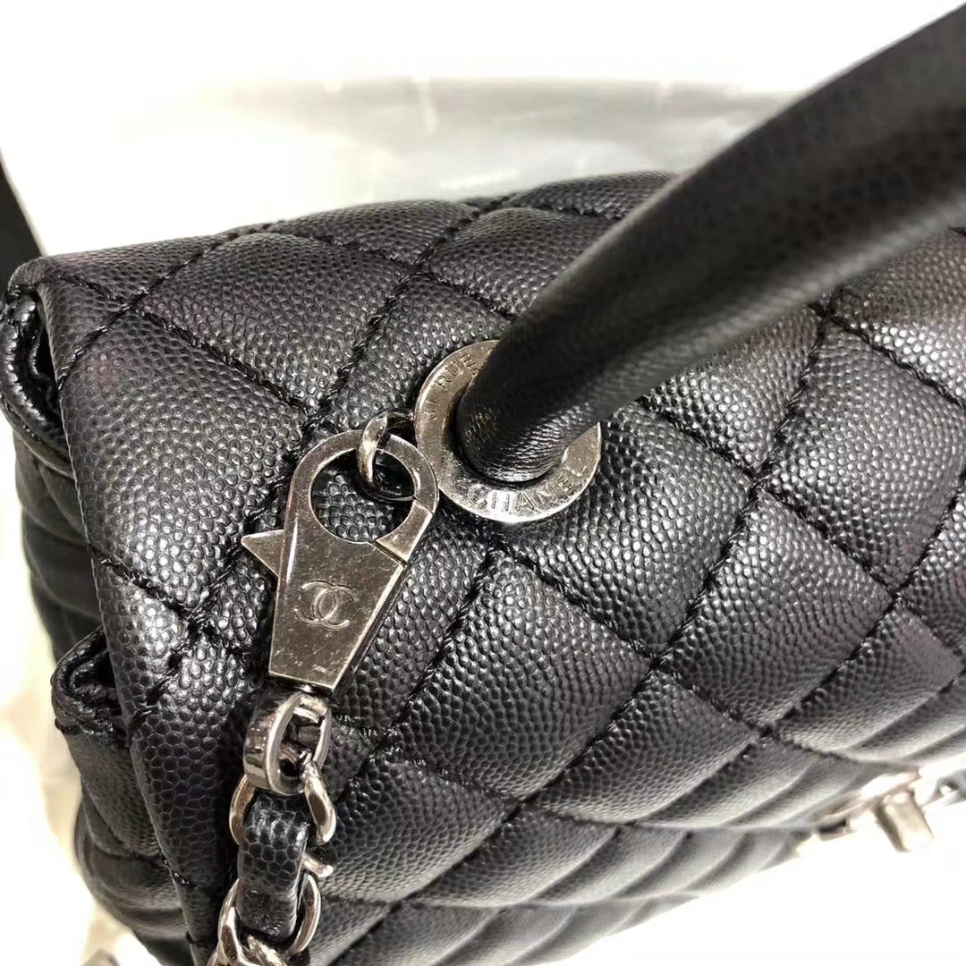 Chanel 香奈儿 CoCo Handle  28cm 进口小牛皮 球纹手柄 黑色 古银