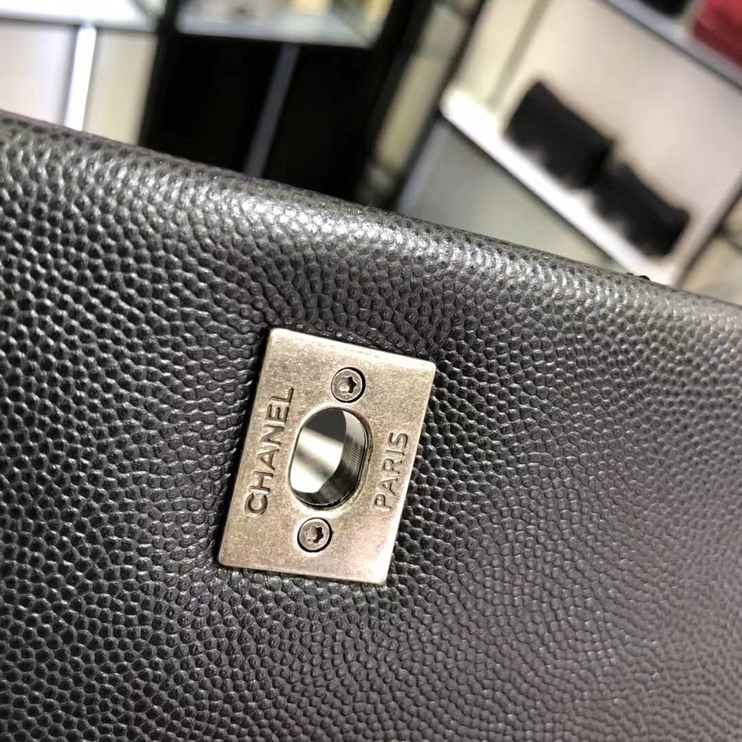 Chanel 香奈儿 CoCo Handle  28cm 进口小牛皮 球纹手柄 黑色 古银