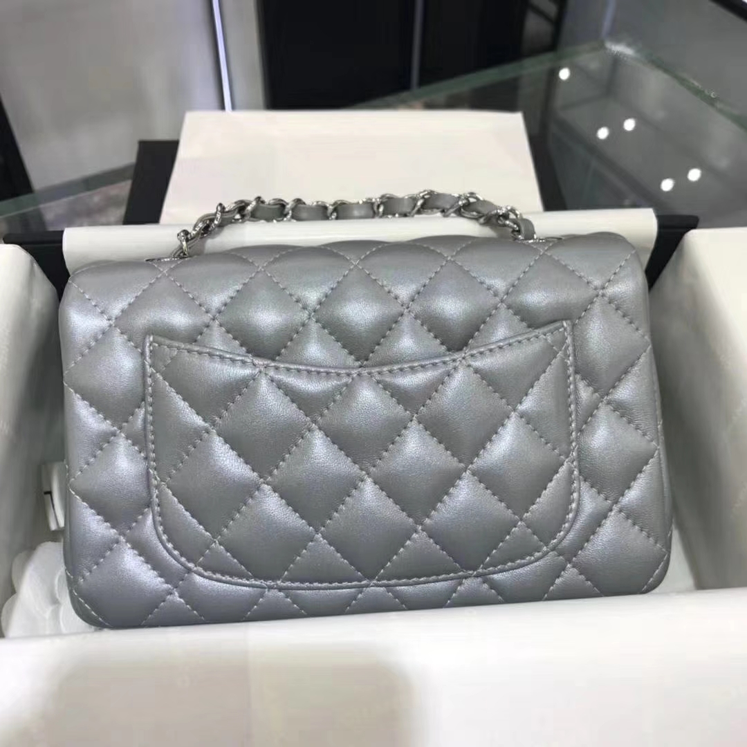 Chanel 香奈儿 CF系列  20cm 进口小羊皮 银色 银扣