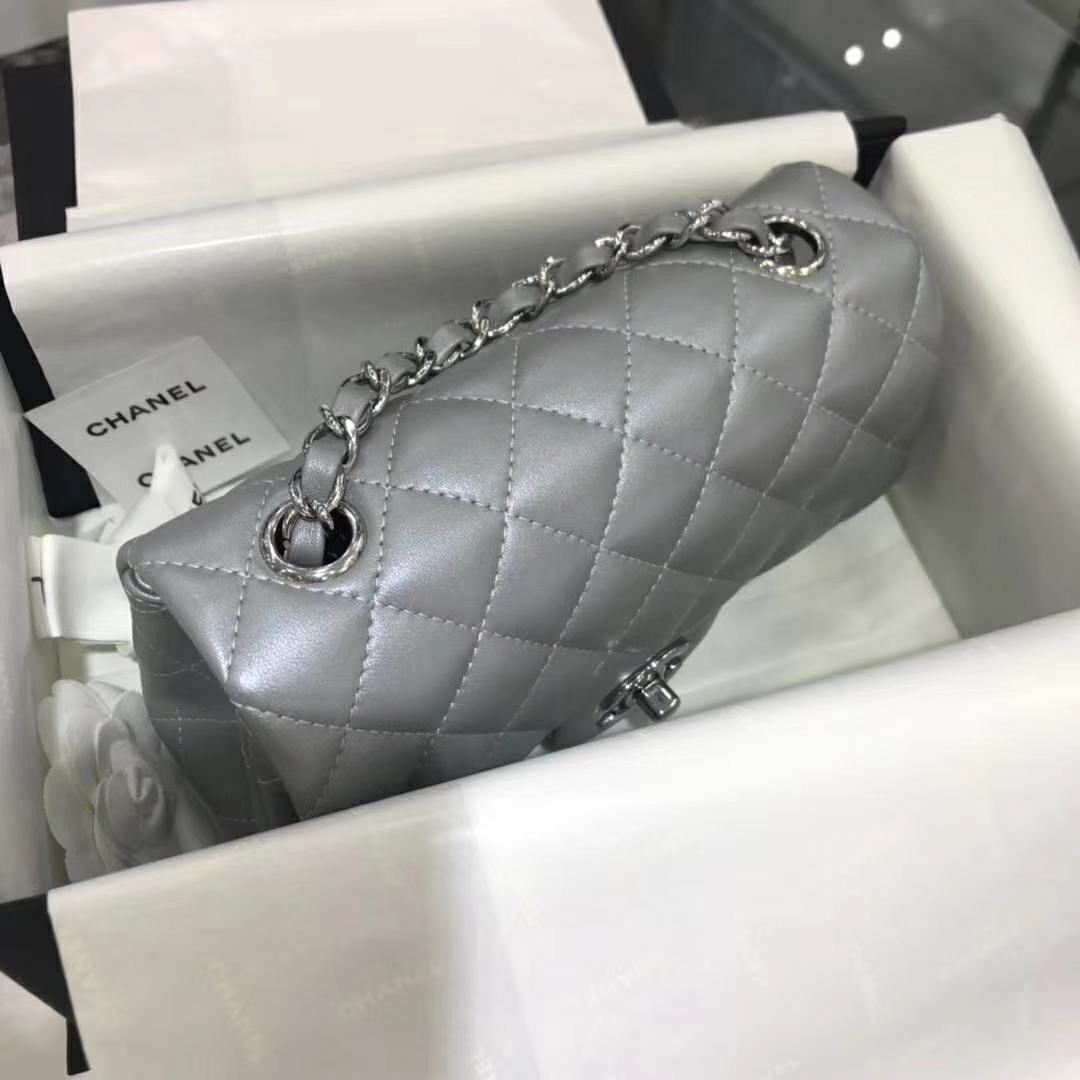 Chanel 香奈儿 CF系列  20cm 进口小羊皮 银色 银扣