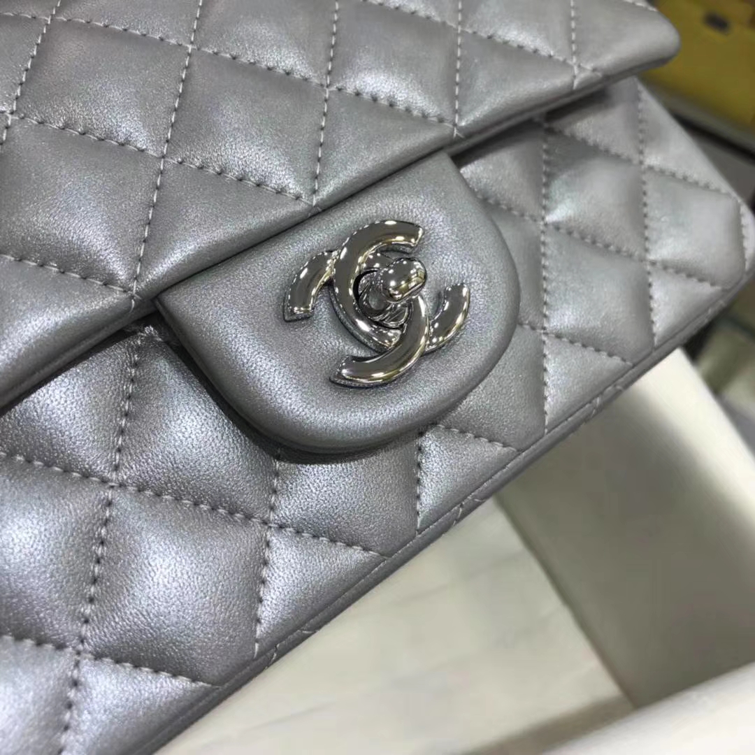 Chanel 香奈儿 CF系列  20cm 进口小羊皮 银色 银扣
