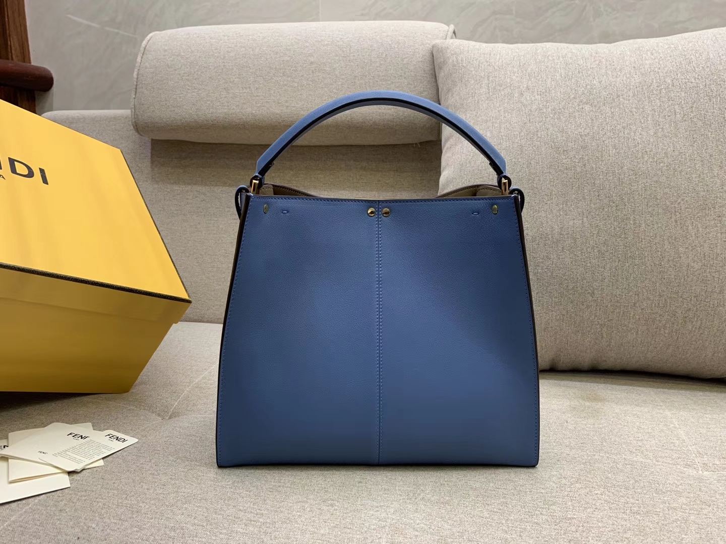 Peekaboo X-Lite 中号 最新系列  独家正品实拍 中号手袋 单手柄和可拆缷肩带