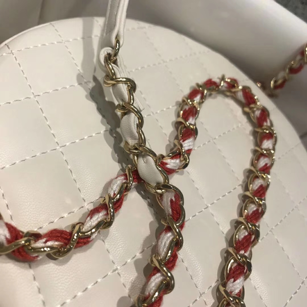 Chanel 早春度假系列 救生圈 小羊皮 拼色刺绣 17.5×6×17.5cm