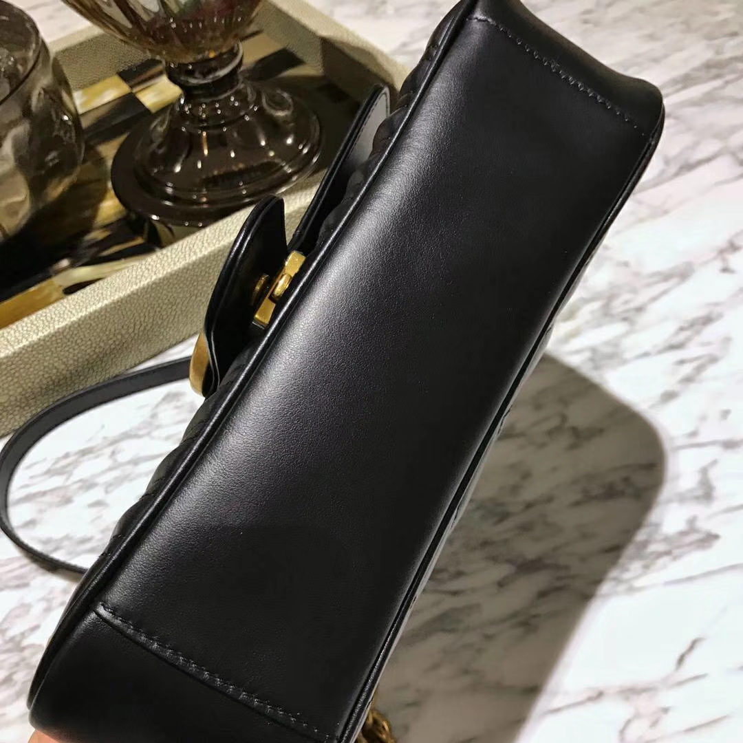 GUCCI官网同步 代购版本 原厂皮料五金打造 工艺一流 26cm 黑色