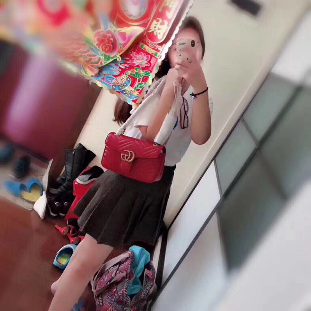 GUCCI官网同步 代购版本 原厂皮料五金打造 工艺一流 26cm 