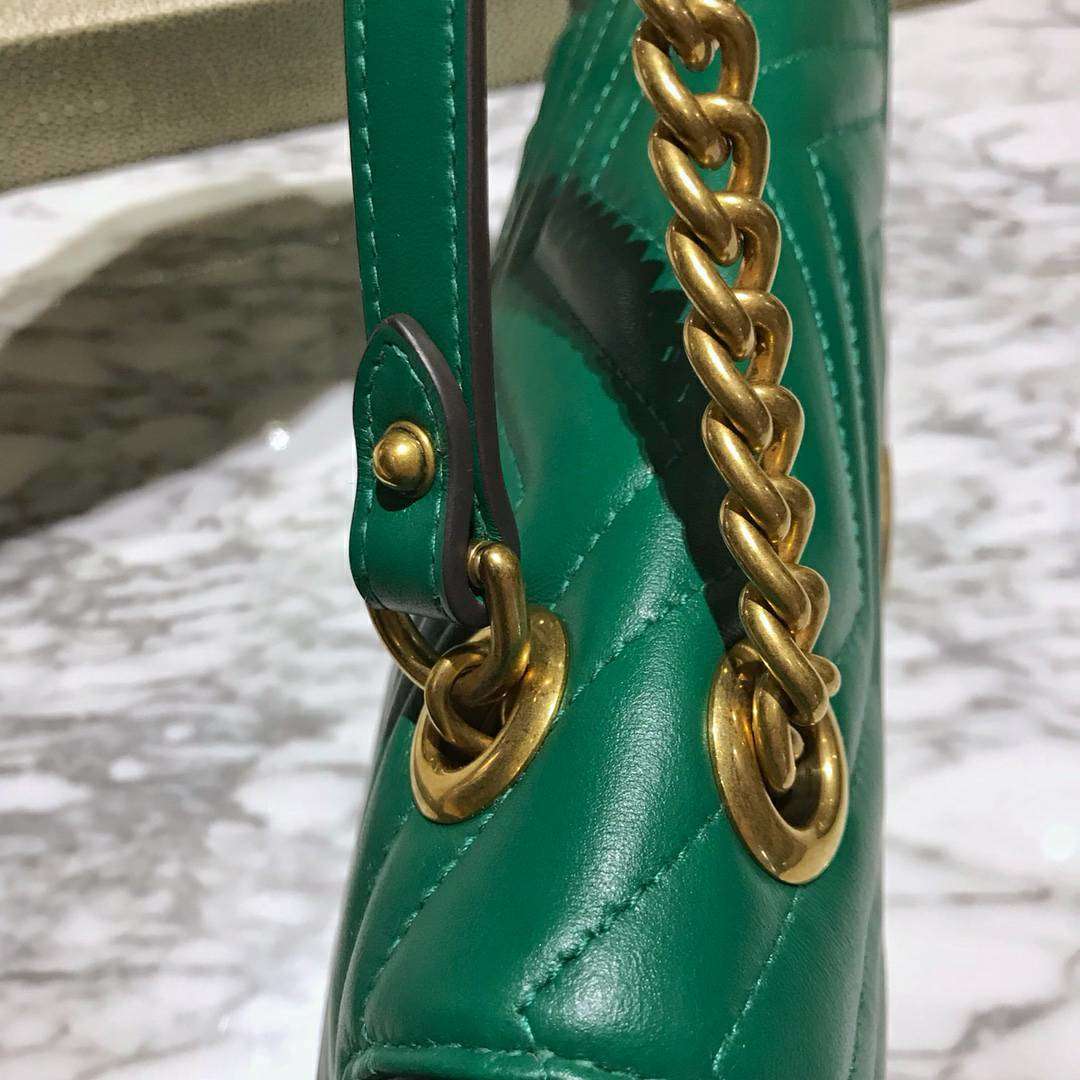 GUCCI官网同步 代购版本 原厂皮料五金打造 工艺一流 26cm 绿色