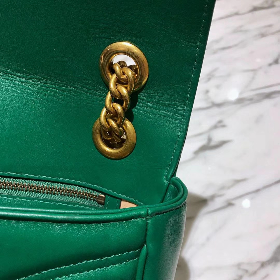 GUCCI官网同步 代购版本 原厂皮料五金打造 工艺一流 26cm 绿色