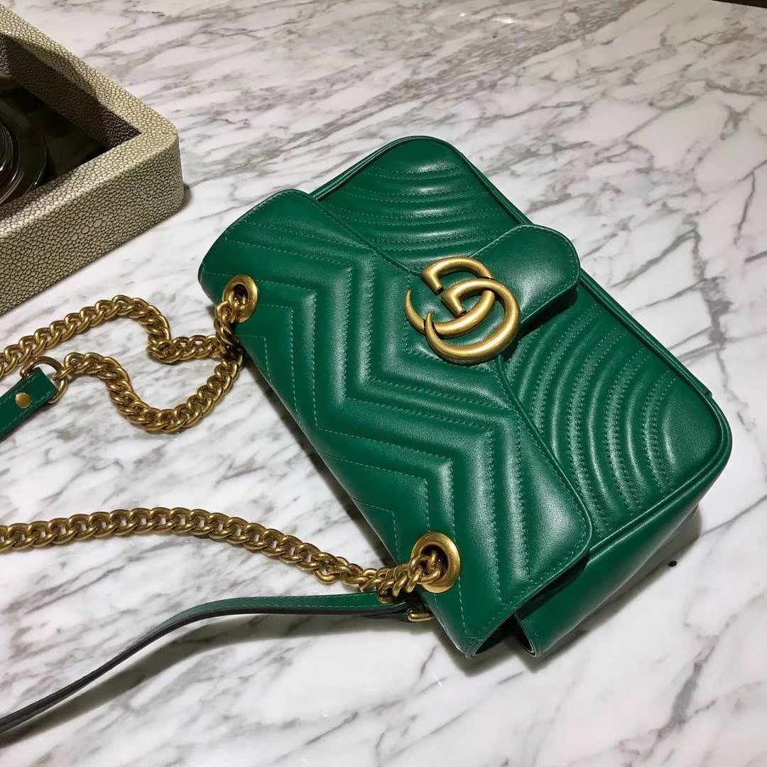 GUCCI官网同步 代购版本 原厂皮料五金打造 工艺一流 26cm 绿色