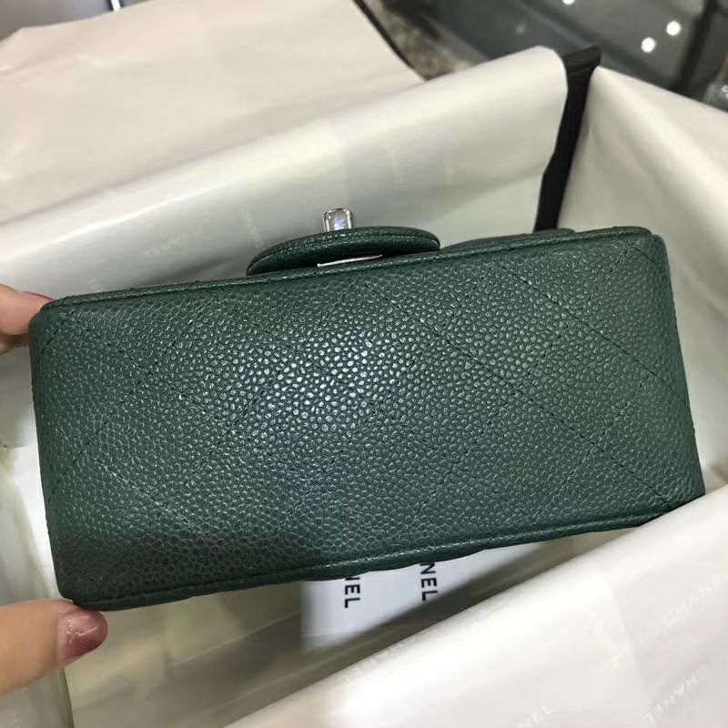 Classic Flap  进口鱼子酱 17cm 翡翠绿 银扣 少量现货