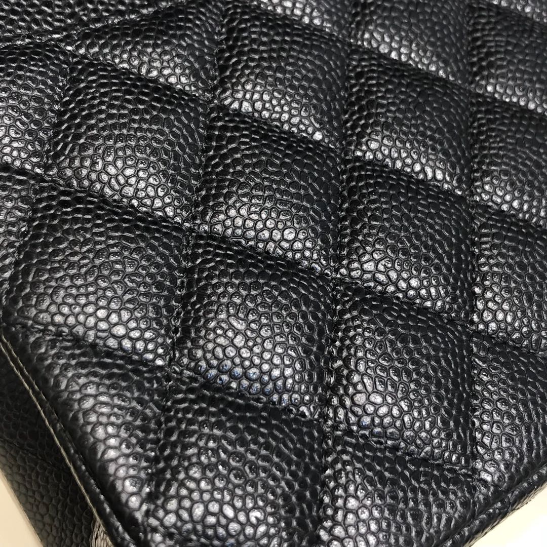 Chanel 香奈儿  Classic Flap 代购版本 25cm 进口鱼子酱 黑色 磨砂金扣