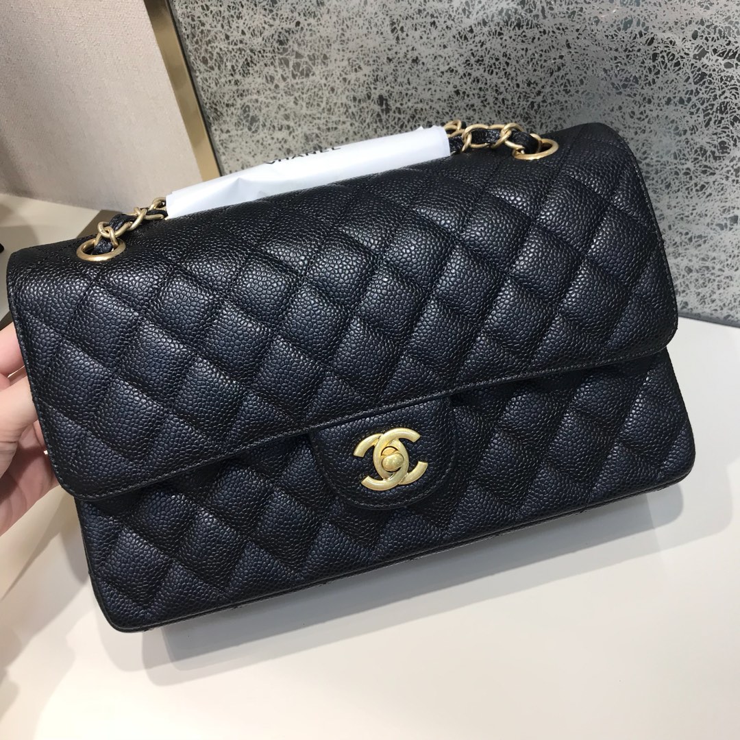 Chanel 香奈儿  Classic Flap 代购版本 25cm 进口鱼子酱 黑色 磨砂金扣