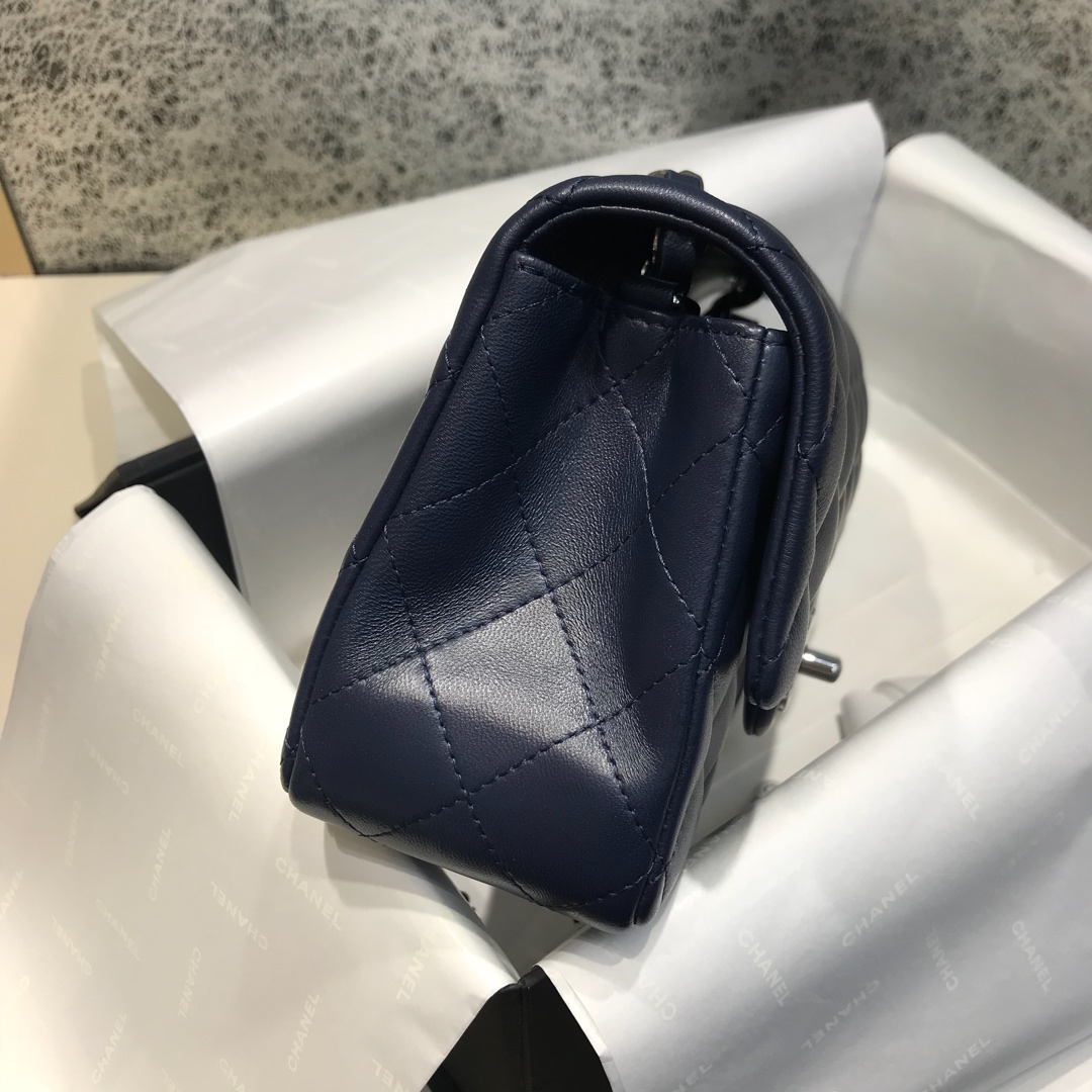 Classic Flap 代购版本 20cm 进口小羊皮 宝石蓝 银扣