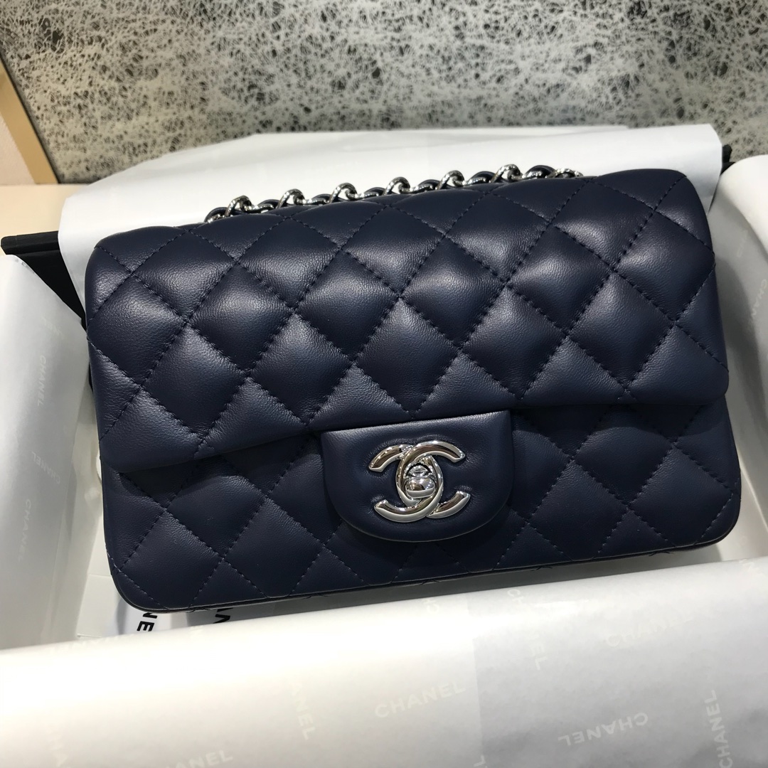 Classic Flap 代购版本 20cm 进口小羊皮 宝石蓝 银扣