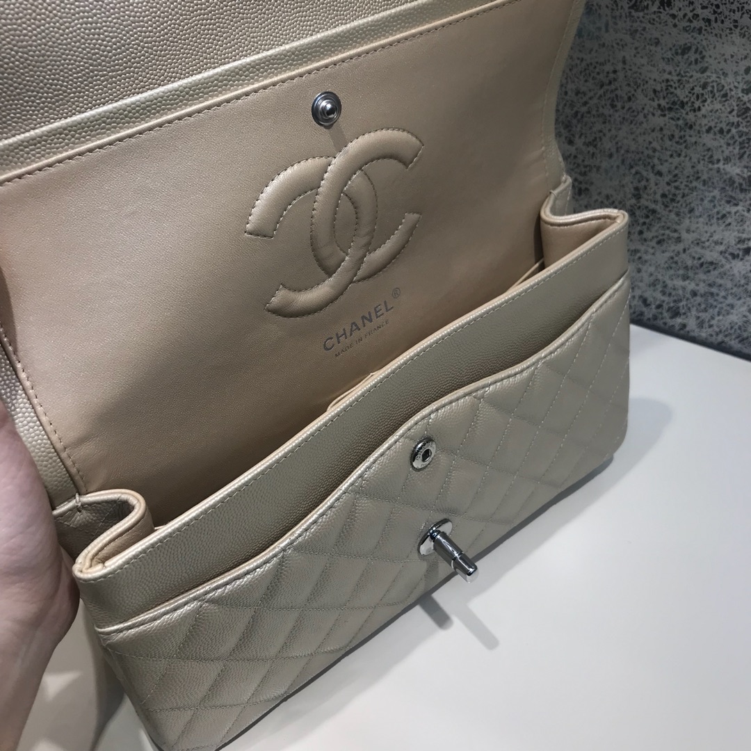 Chanel 香奈儿 Classic Flap 代购版本 25cm 进口小鱼籽酱 金色 银扣