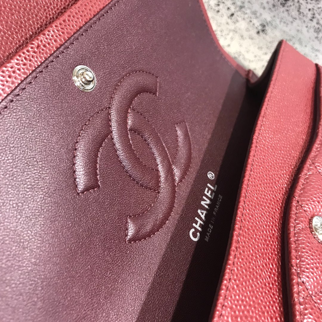 Chanel 香奈儿 Classic Flap 代购版本 25cm 进口鱼子酱 枣红色 银扣