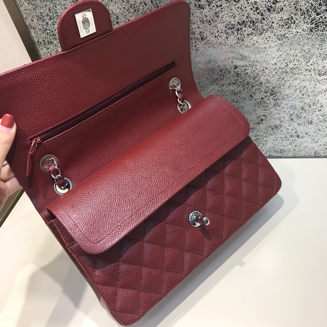 Chanel 香奈儿 Classic Flap 代购版本 25cm 进口鱼子酱 枣红色 银扣