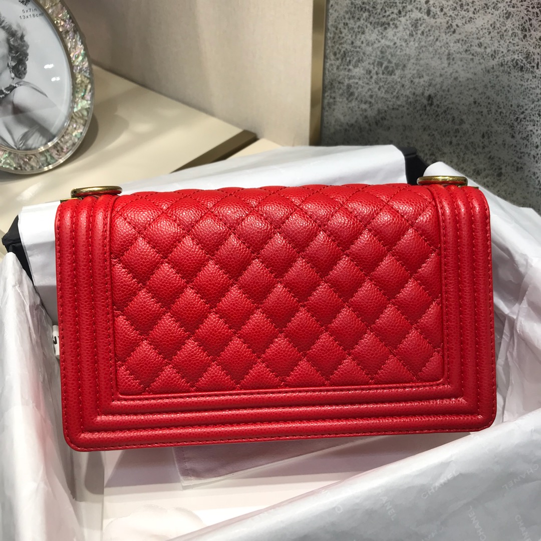 Chanel 香奈儿  Leboy 代购版 25cm 进口小牛皮 大红色 古金