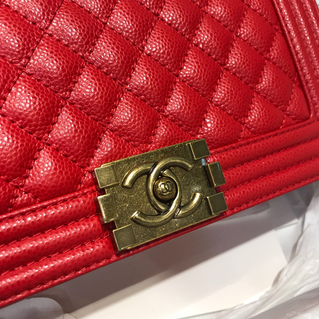 Chanel 香奈儿  Leboy 代购版 25cm 进口小牛皮 大红色 古金
