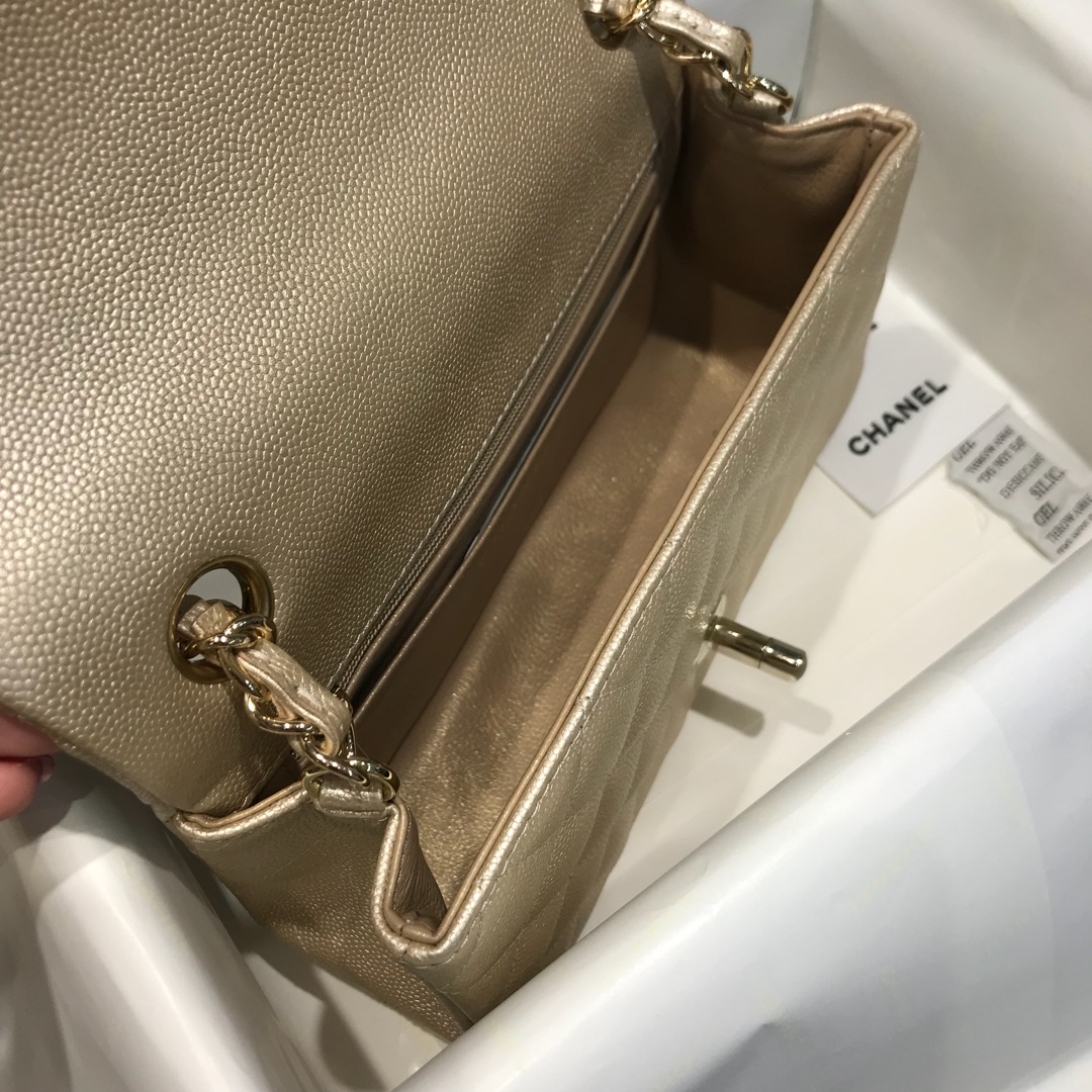 Classic Flap 代购版本 20cm 进口定制小鱼子酱 金色 金扣 进口定制皮
