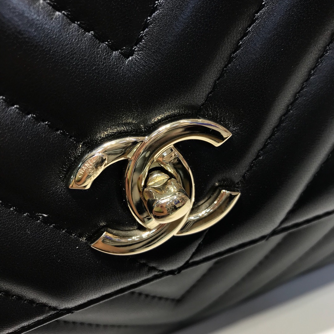 Trendy cc  代购版本 25cm 进口定制小羊皮 黑色 浅金扣