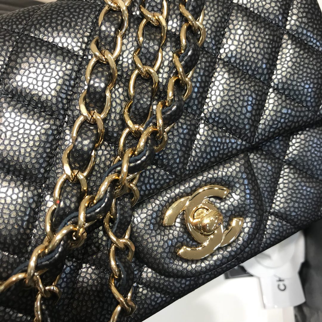 顶级代购版本 17m 原厂鱼子酱皮 古铜黑 Chanel Classic Flap