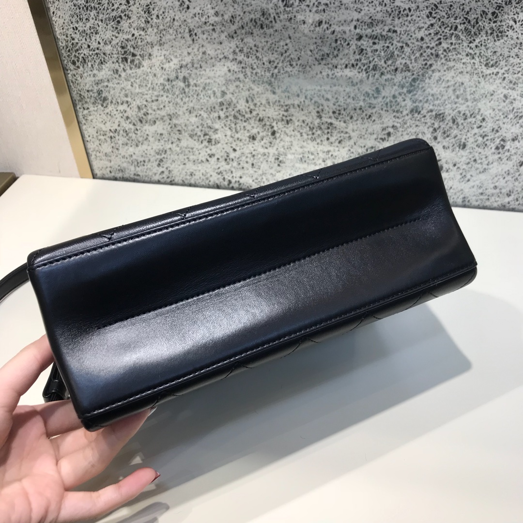 Chanel 香奈儿 口盖包 顶级代购版 23cm 原厂皮牛皮 黑色 纱金