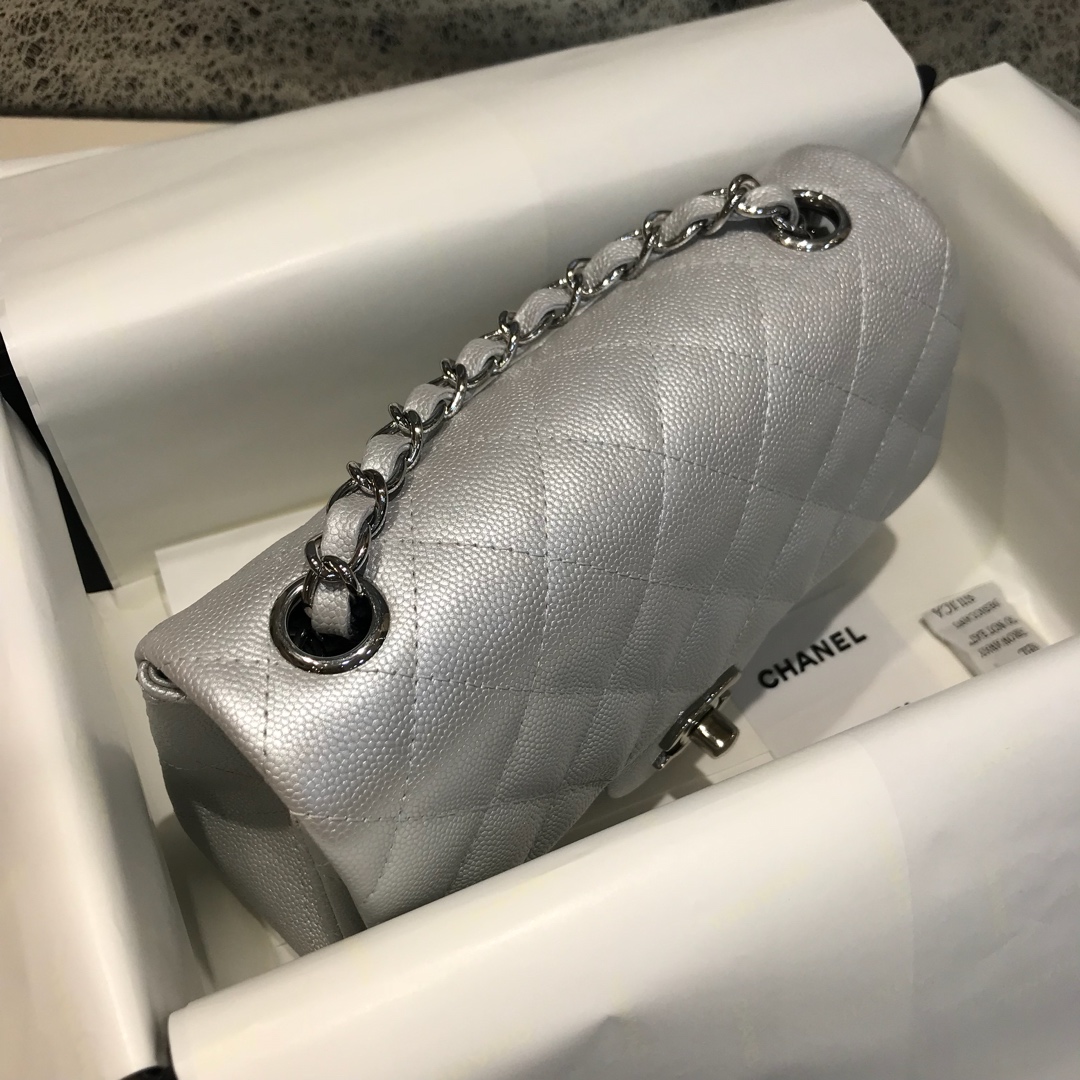 Classic Flap 代购版本 20cm 进口定制小鱼子酱 银色 银扣 进口定制皮
