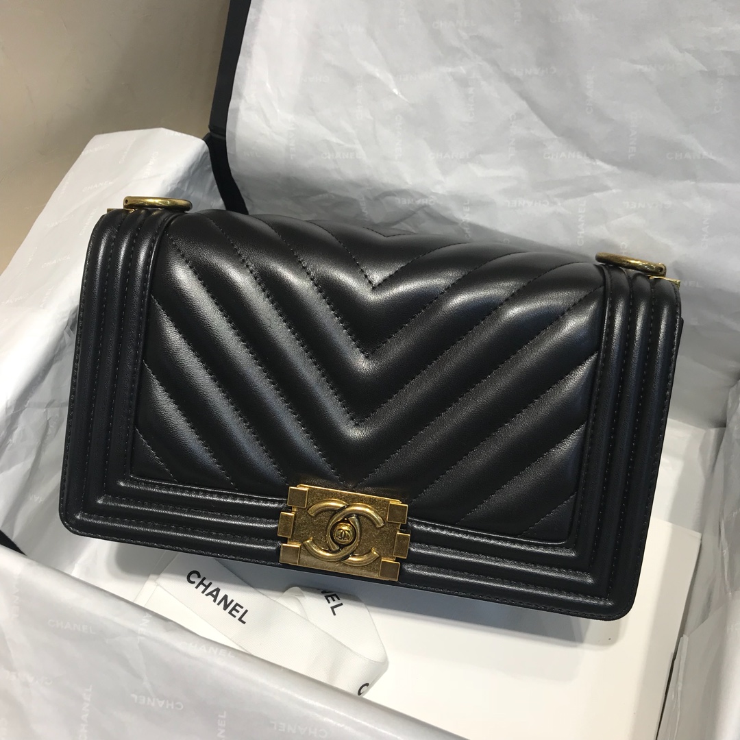 Chanel 香奈儿 leboy  代购版本 25cm 进口定制小羊皮 黑色 复古金