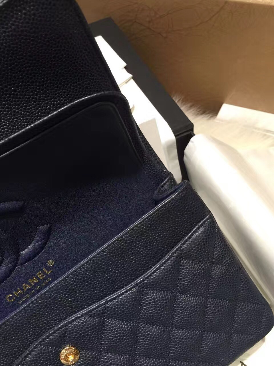Chanel 香奈儿 Classic Flap 代购版本 25cm 进口鱼籽酱 海军蓝 金扣