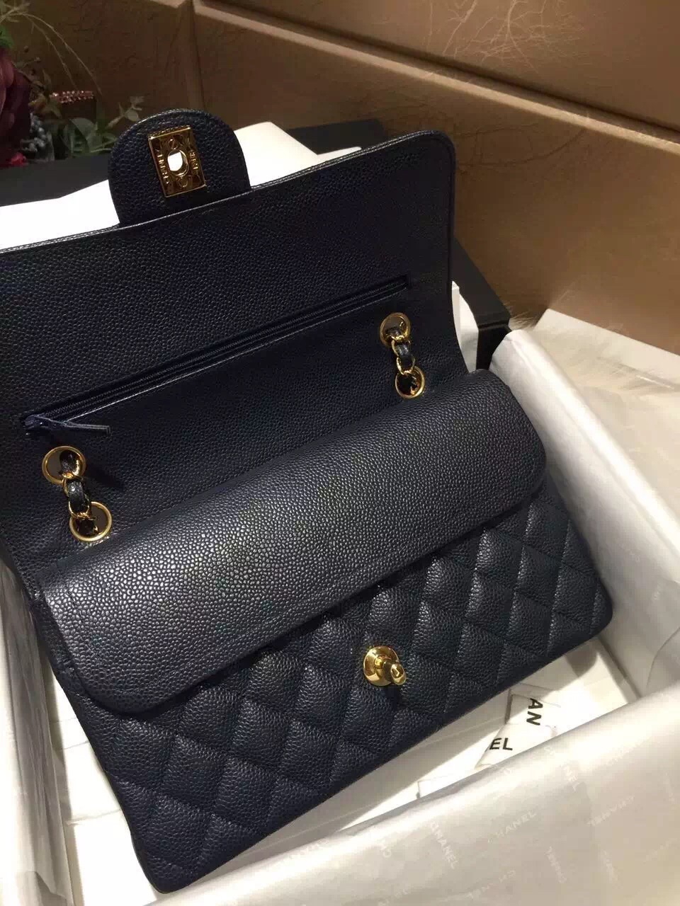 Chanel 香奈儿 Classic Flap 代购版本 25cm 进口鱼籽酱 海军蓝 金扣