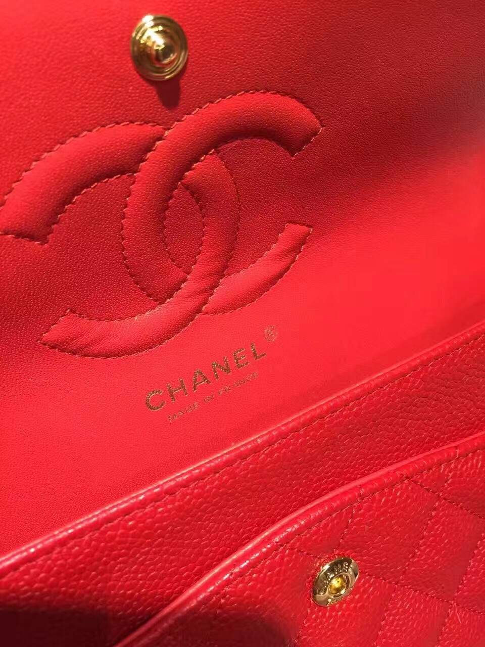 CHANEL Classic Flap 代购版本 25cm 进口小鱼籽酱 大红 金扣