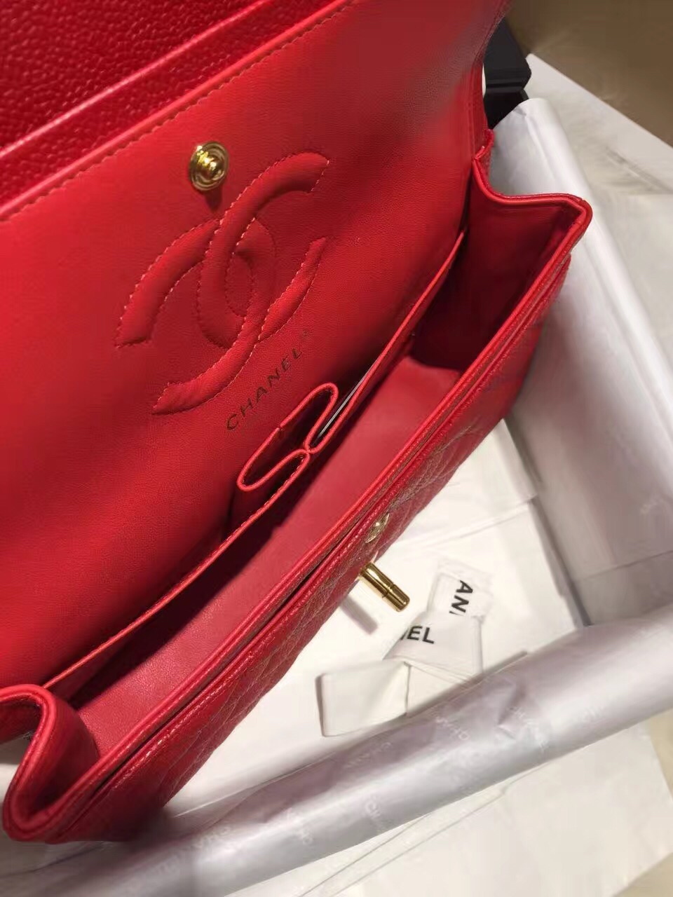 CHANEL Classic Flap 代购版本 25cm 进口小鱼籽酱 大红 金扣