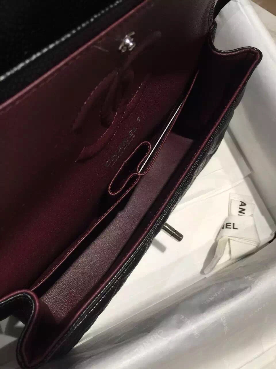 Chanel 香奈儿 Classic Flap 代购版本 25cm 进口小鱼籽酱 黑色 银扣
