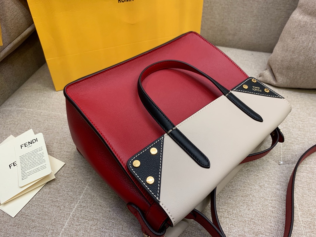 Fendi 芬迪 小号现货 Flip 手袋 25cm 8906 手提斜挎两用