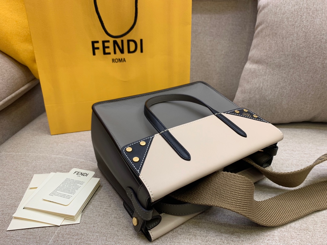 Fendi 芬迪 小号现货 Flip 手袋 25cm 8906 手提斜挎两用