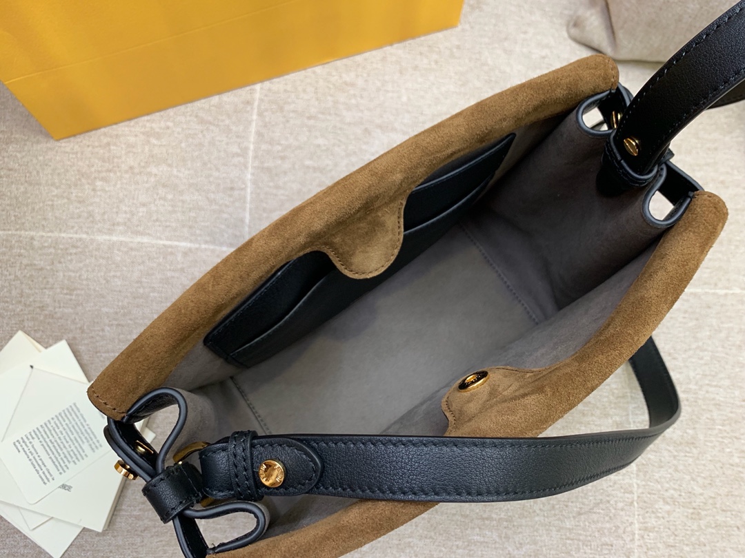 Fendi 芬迪 小号现货 Flip 手袋 25cm 8906 手提斜挎两用