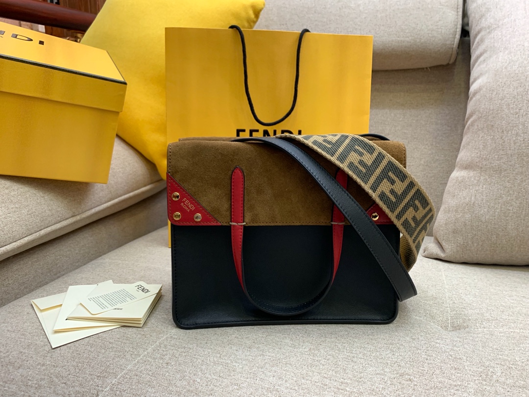 Fendi 芬迪 小号现货 Flip 手袋 25cm 8906 手提斜挎两用