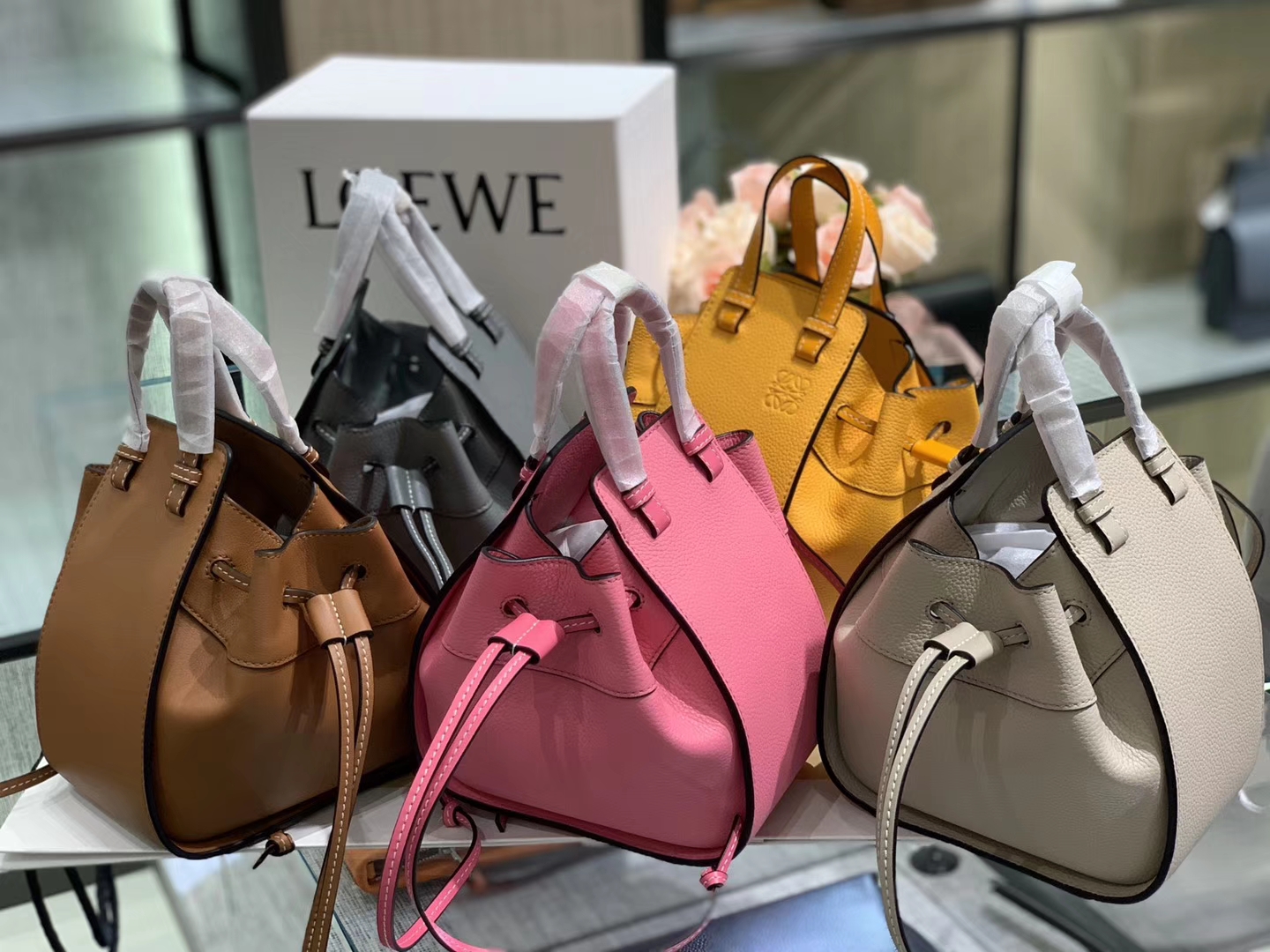 Loewe 迷你hammock 吊床包 手提包 铁灰 玫红 橘黄 焦糖色 大象灰