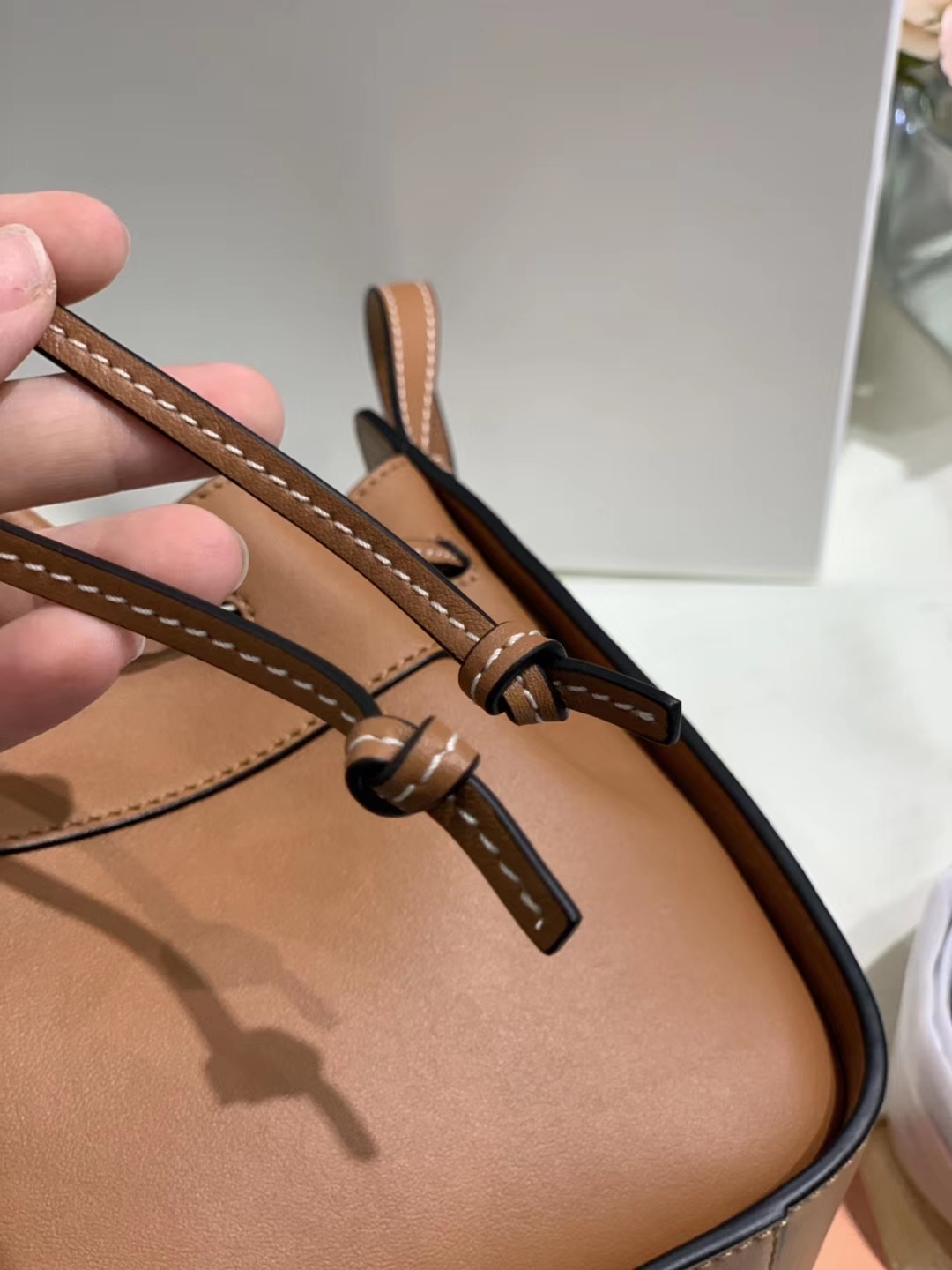 Loewe 迷你hammock 吊床包 手提包 焦糖色
