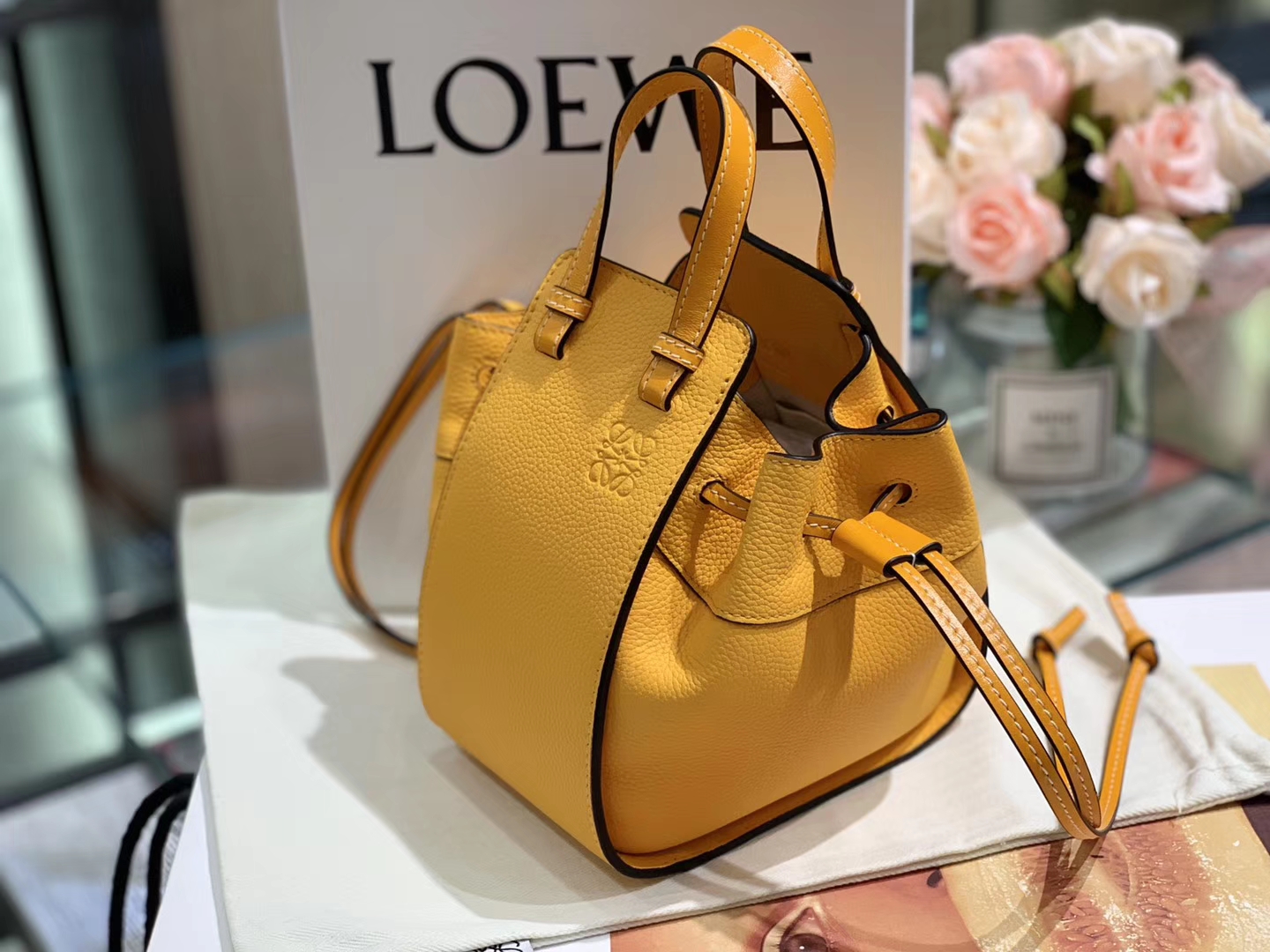 Loewe 迷你hammock 吊床包 手提包 橘黄