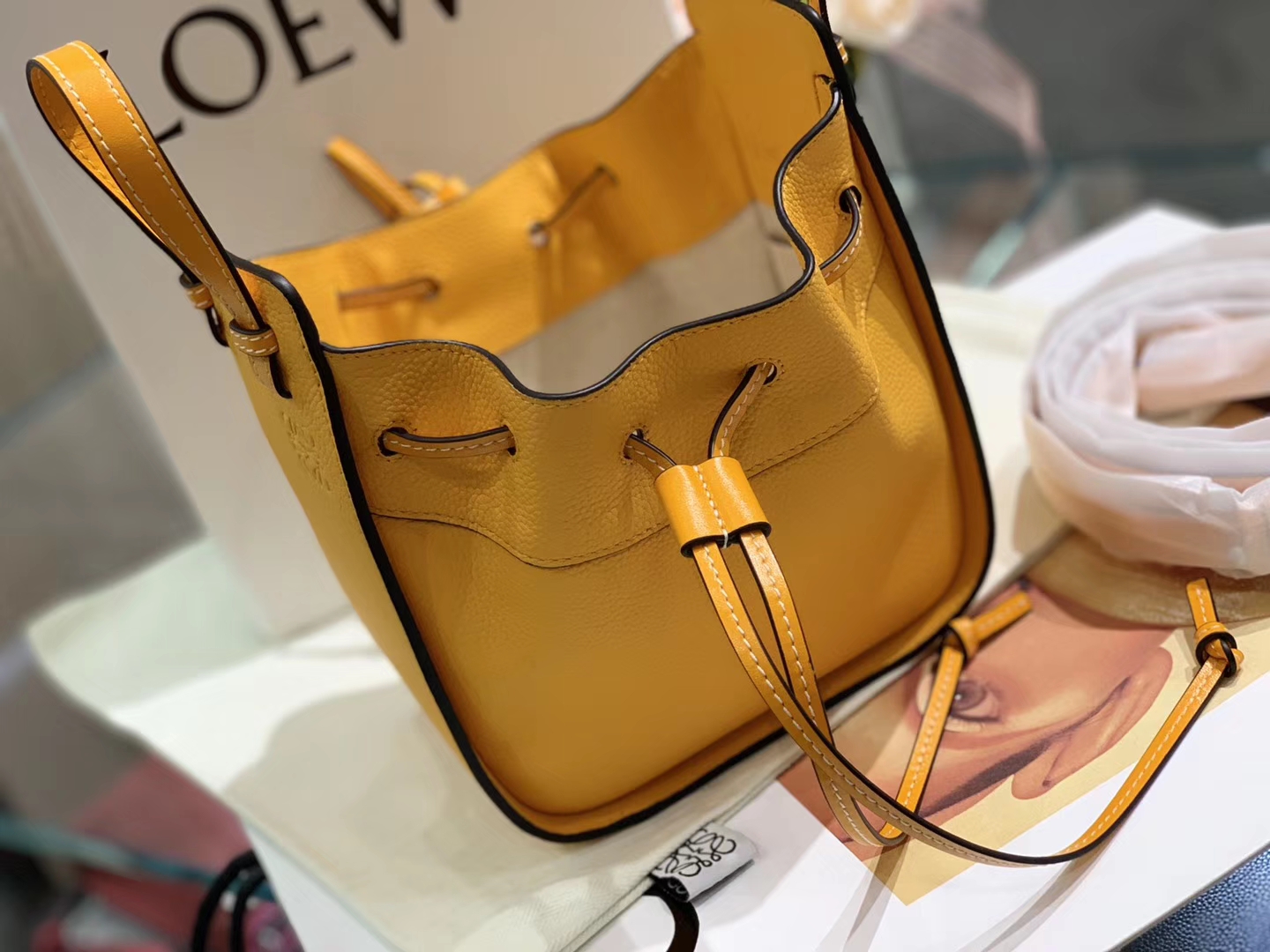 Loewe 迷你hammock 吊床包 手提包 橘黄