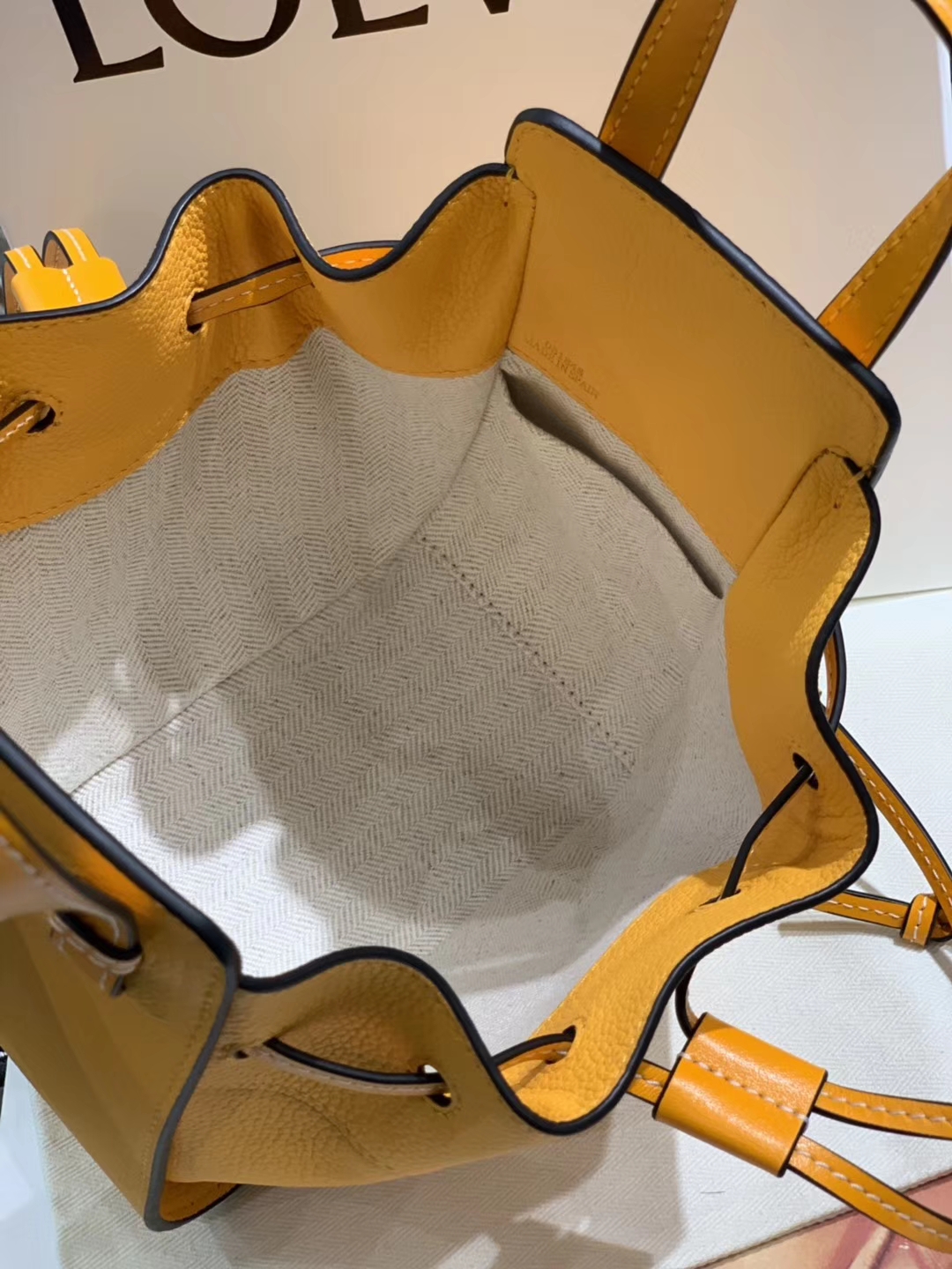 Loewe 迷你hammock 吊床包 手提包 橘黄