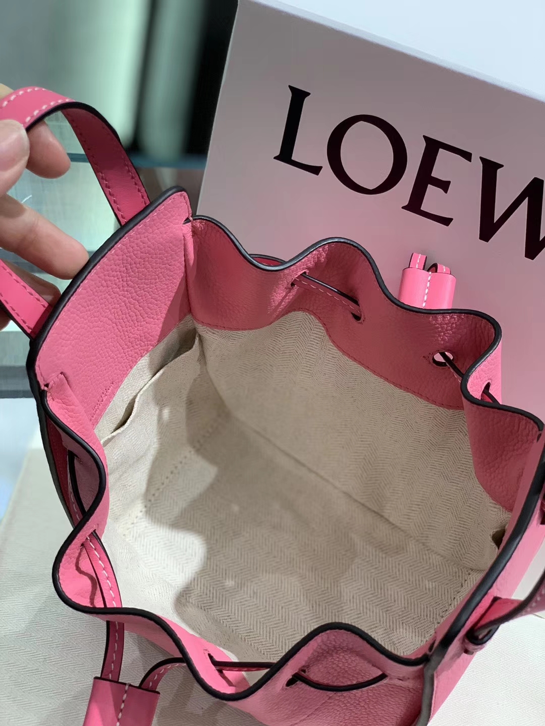 Loewe 迷你hammock 吊床包 手提包 玫红