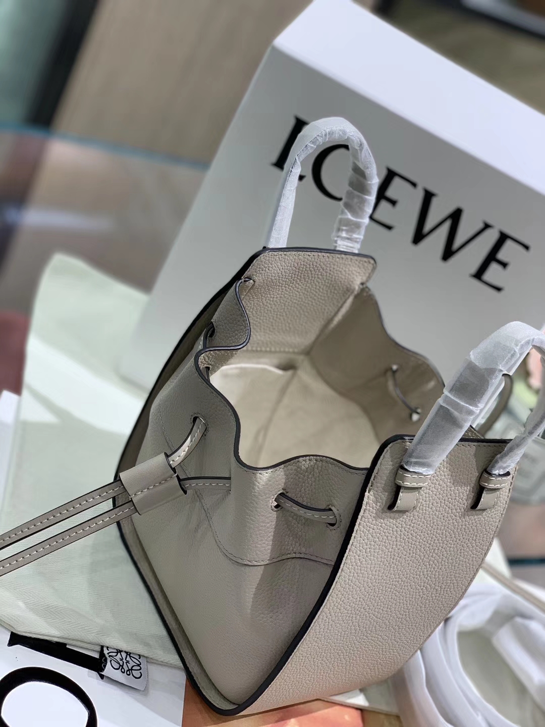 Loewe 迷你hammock 吊床包 手提包 大象灰