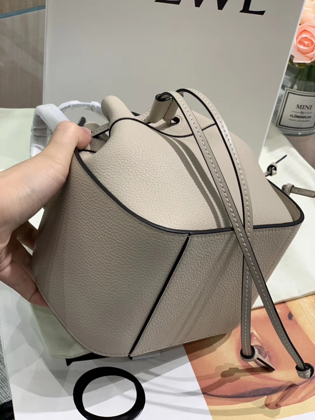 Loewe 迷你hammock 吊床包 手提包 大象灰